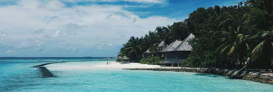 Maldivler mi, Bali mi? En İyi Tatil Destinasyonunu Seçmek